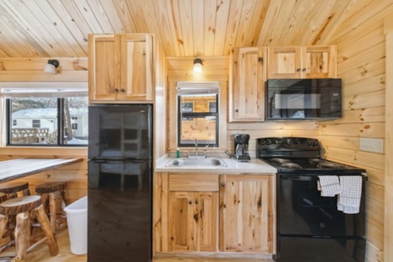 Yogi Bear™ Cottage-7